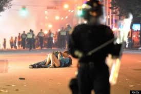 vancouver stanly cup riot kiss