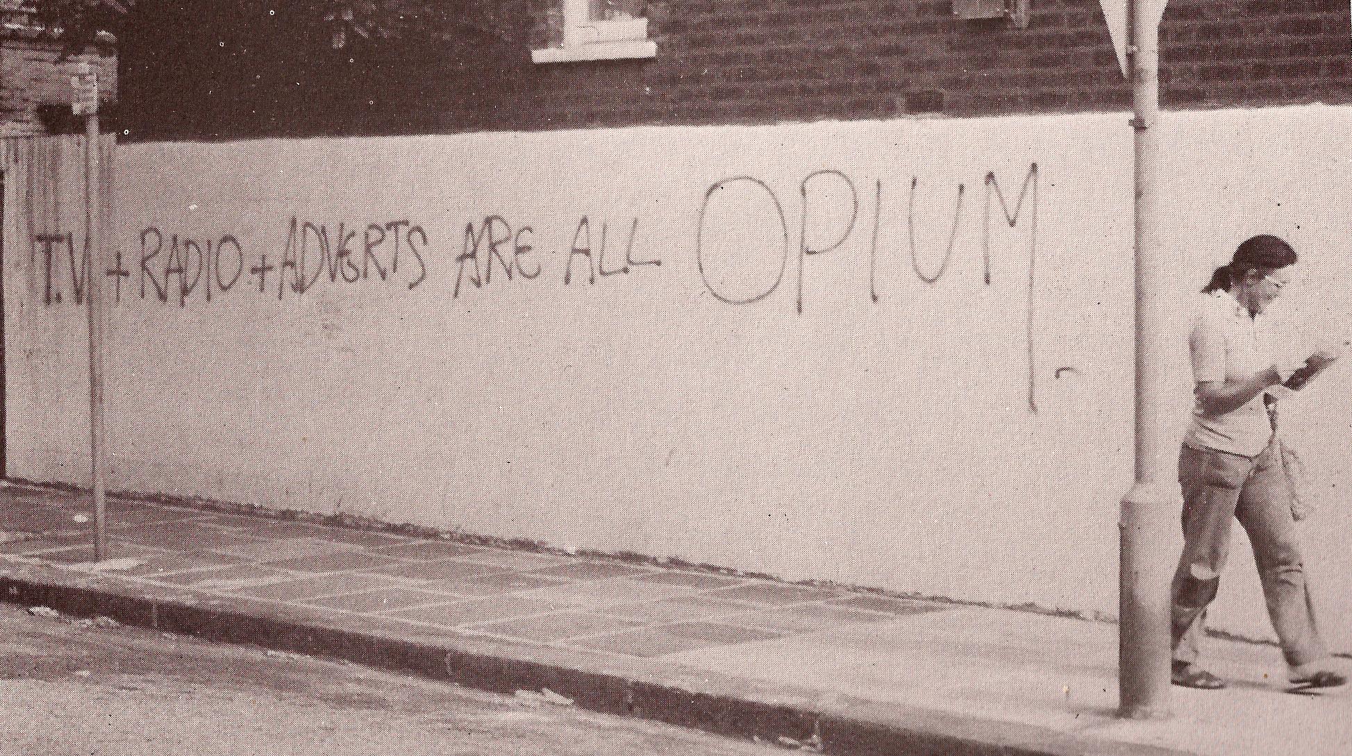 graffiti opium radio