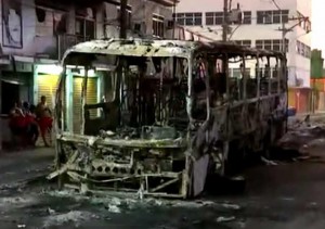 rio bus burnt 2 4 16