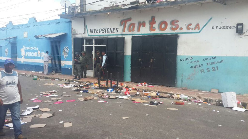 venezuela-looting