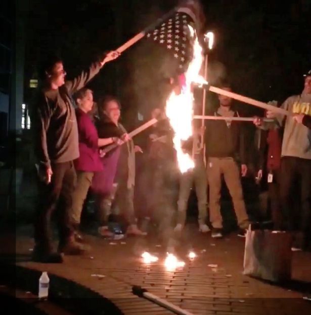 oakland-us-flag-burns